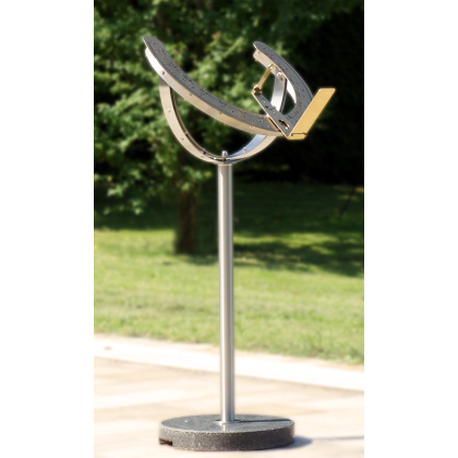 Präzisions Sonnenuhr Kroiss Linse D59 minutengenau Unikat Standort produziert Messing Edelstahl